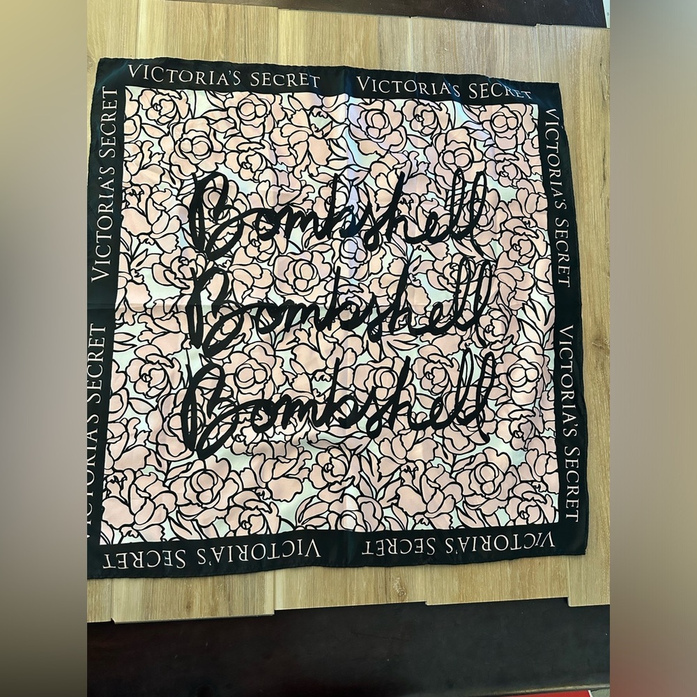 Victorias Secret “Bombshell” Scarf